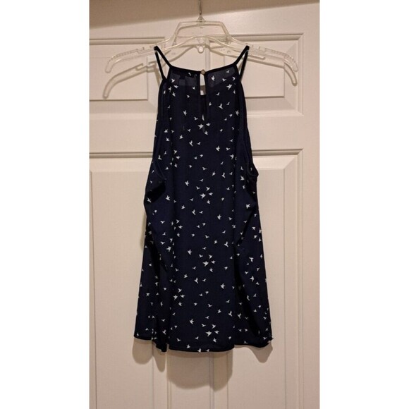 NWT Papermoon Womens Bird Print Top with Keyhole Neckline Blue Blouse Size Large - Picture 2 of 9